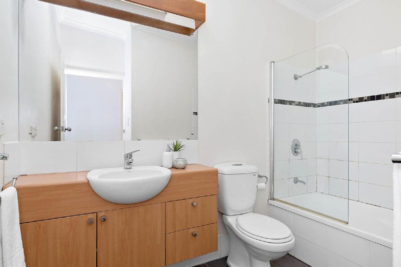 Photo - 7 Mugara Street, Chermside West QLD 4032 - Image 9
