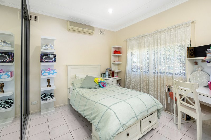 Photo - 7 Mulga Street, Punchbowl NSW 2196 - Image 6