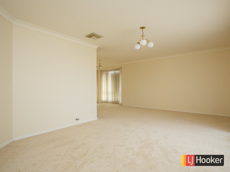 Photo - 7 Mulwala Close, Hillvue NSW 2340 - Image 3