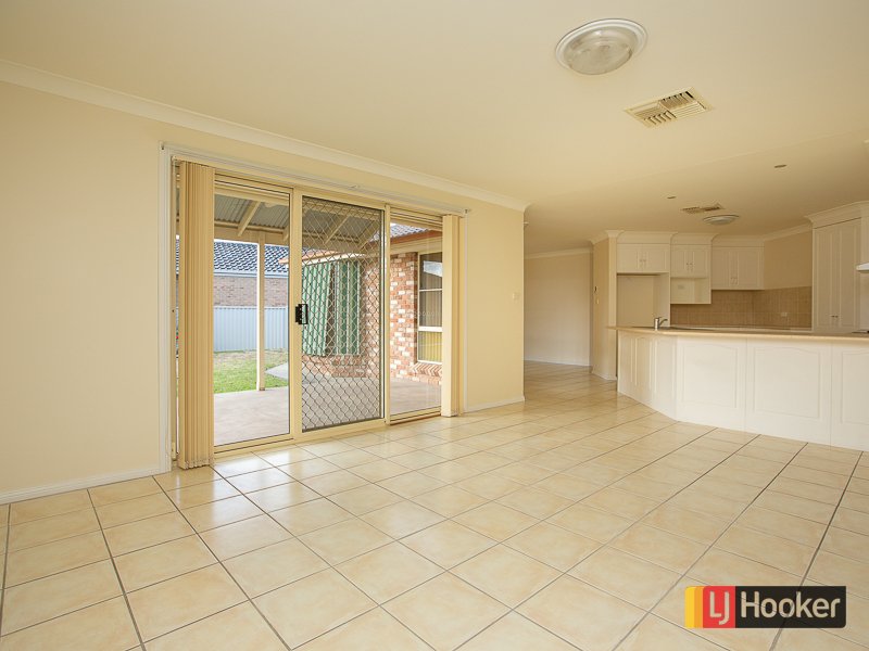 Photo - 7 Mulwala Close, Hillvue NSW 2340 - Image 6