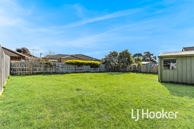 Photo - 7 Murray Court, Cranbourne VIC 3977 - Image 2