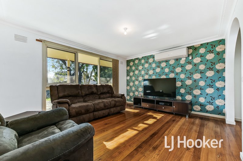 Photo - 7 Murray Court, Cranbourne VIC 3977 - Image 4