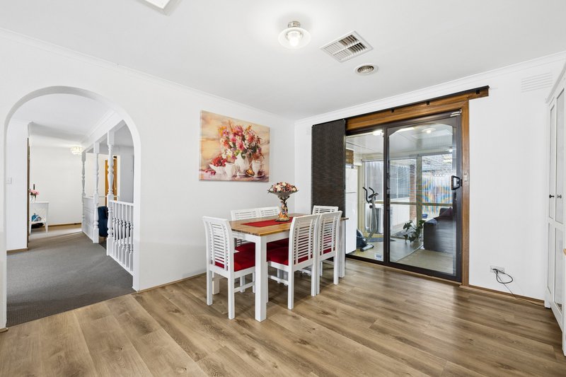 Photo - 7 Nantilla Crescent, Werribee VIC 3030 - Image 15