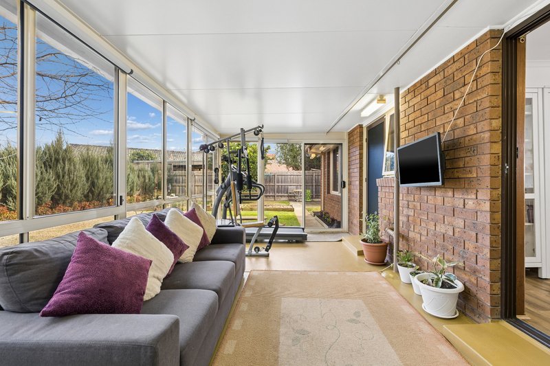 Photo - 7 Nantilla Crescent, Werribee VIC 3030 - Image 21