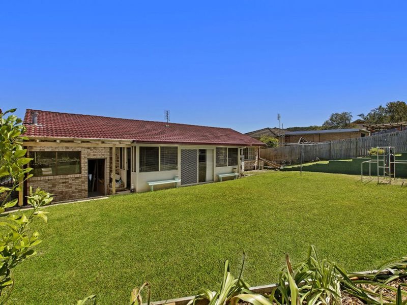 Photo - 7 Narooma Road, Niagara Park NSW 2250 - Image 8