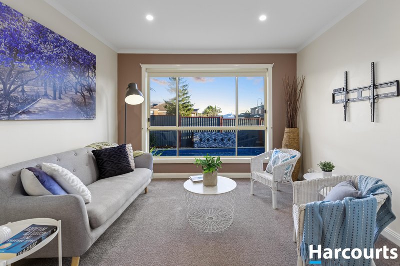 Photo - 7 Nash Court, Rowville VIC 3178 - Image 6