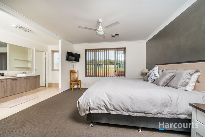 Photo - 7 Navelina Drive, Lower Chittering WA 6084 - Image 10