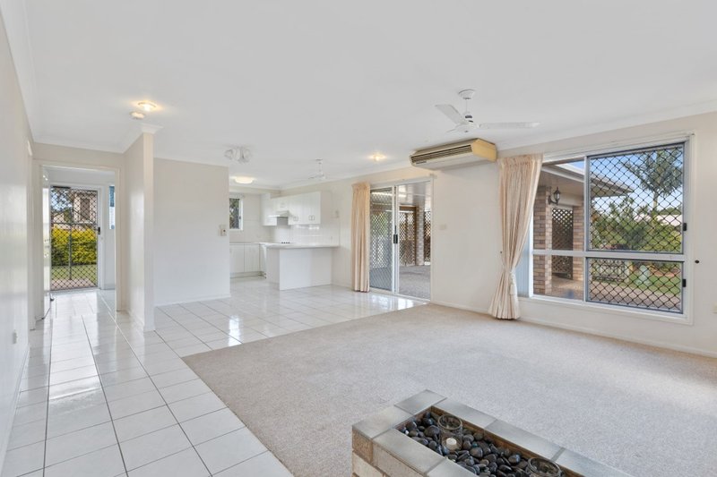 Photo - 7 Nerang Close, Kawana QLD 4701 - Image 2