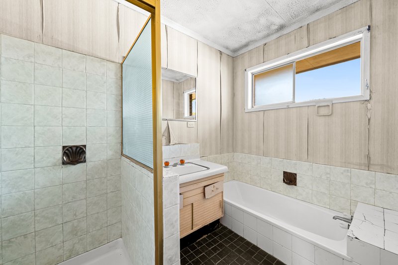 Photo - 7 Nevern Street, Macgregor QLD 4109 - Image 6