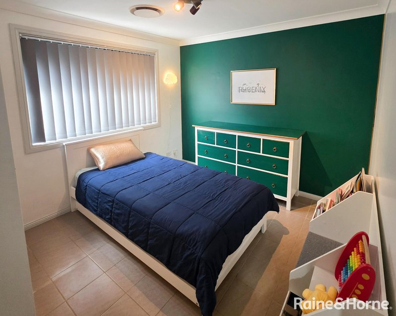 Photo - 7 Newman Street, Spring Farm NSW 2570 - Image 7