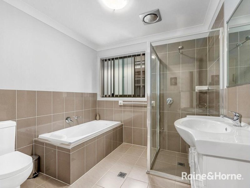Photo - 7 Newman Street, Spring Farm NSW 2570 - Image 11