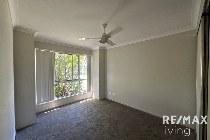 Photo - 7 Newmarket Drive, Morayfield QLD 4506 - Image 7