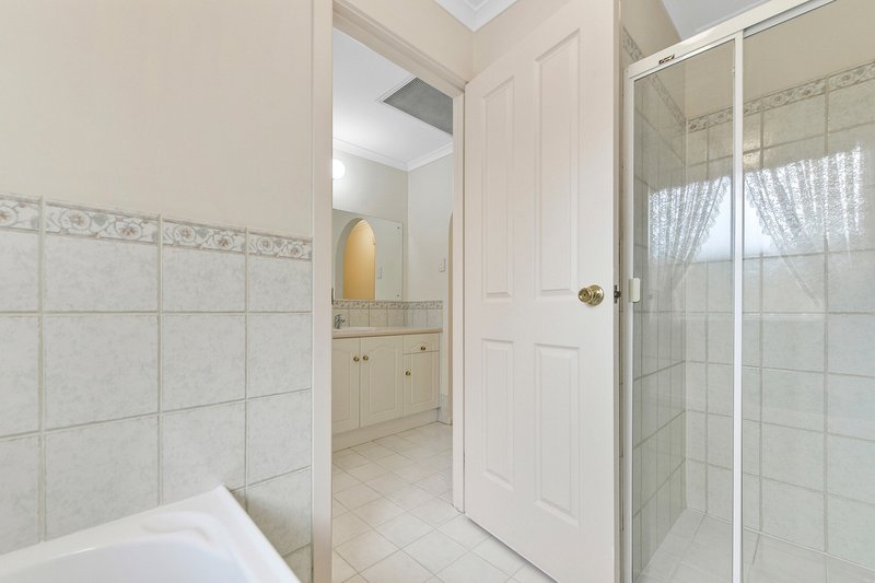 Photo - 7 Nicholas Walk, Aberfoyle Park SA 5159 - Image 8