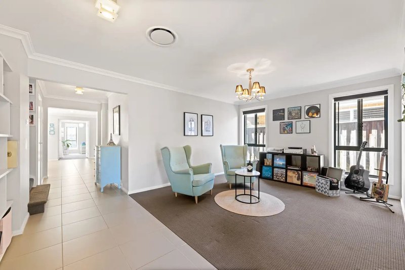 Photo - 7 Nicholls Place, Barden Ridge NSW 2234 - Image 9