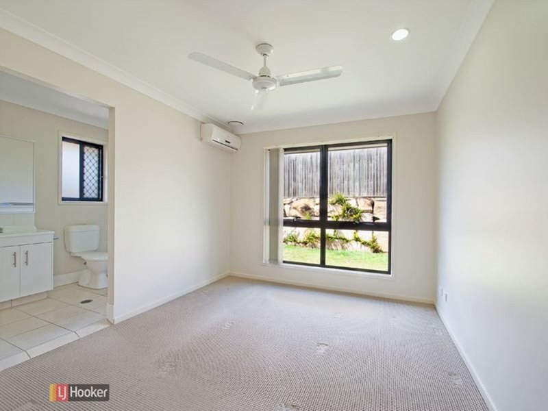 Photo - 7 Nina Crescent, North Lakes QLD 4509 - Image 11