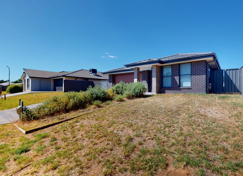 7 Nolan Esplanade, Dubbo NSW 2830