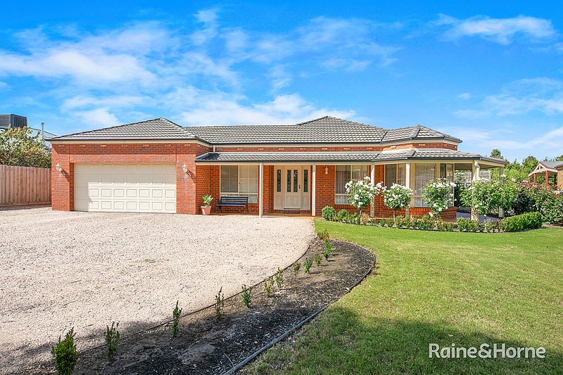 7 Norfolk Grove, Sunbury VIC 3429