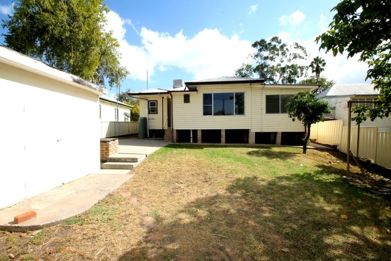 Photo - 7 North Avenue, Quirindi NSW 2343 - Image 12