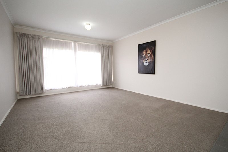 Photo - 7 Noske Place, Horsham VIC 3400 - Image 6