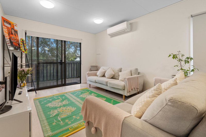 Photo - 7 Oakland Avenue, Woodridge QLD 4114 - Image 12