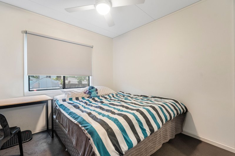 Photo - 7 Oakland Avenue, Woodridge QLD 4114 - Image 14