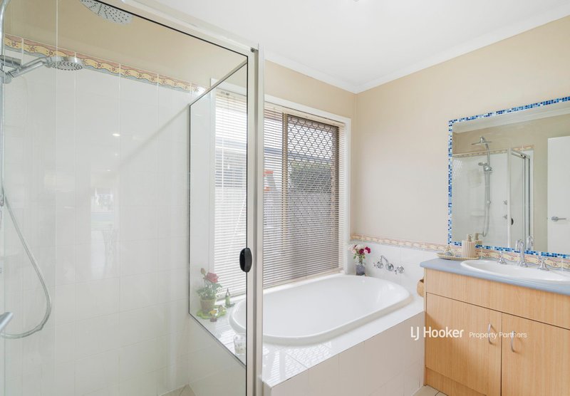 Photo - 7 Oakview Street, Parkinson QLD 4115 - Image 16