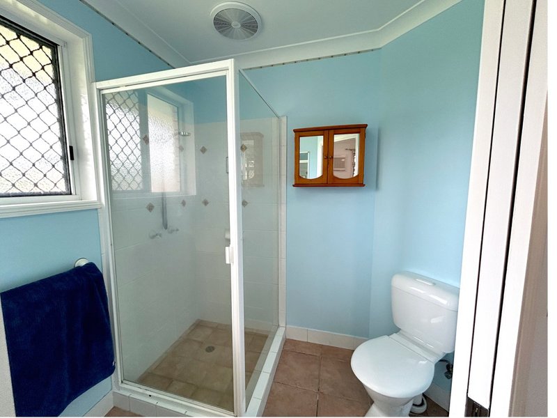 Photo - 7 Obersky Close, Brinsmead QLD 4870 - Image 7