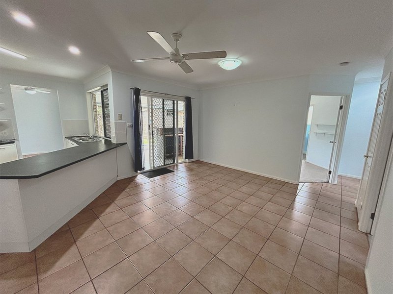 Photo - 7 Obersky Close, Brinsmead QLD 4870 - Image 9