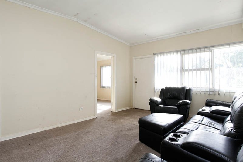 Photo - 7 O'Brien Street, Davoren Park SA 5113 - Image 4