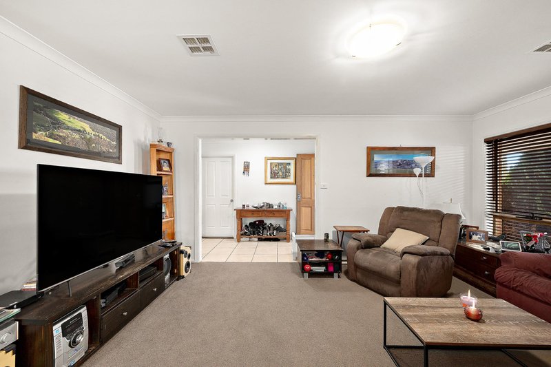 Photo - 7 Olary Street, Amaroo ACT 2914 - Image 4