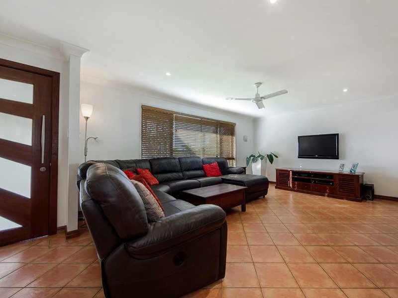 Photo - 7 Oleander Place, Robina QLD 4226 - Image 8