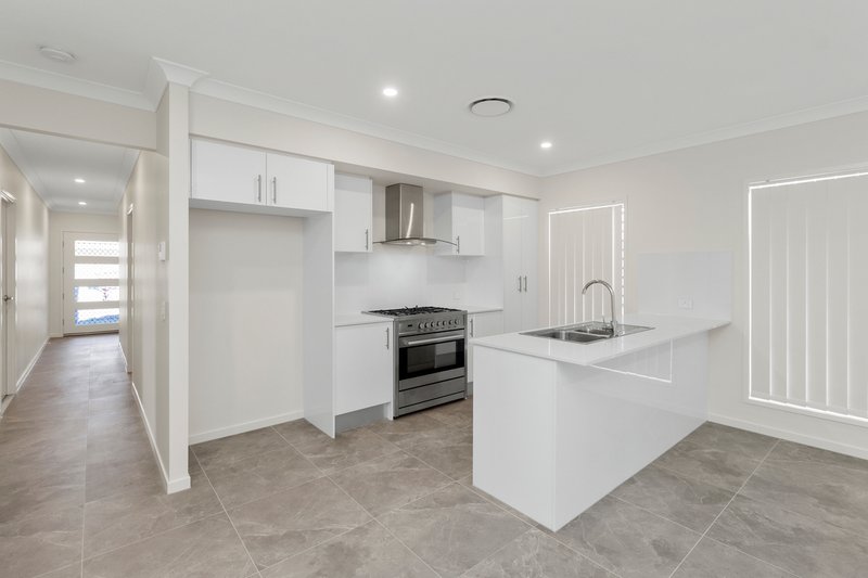 Photo - 7 Olearia Street, Morayfield QLD 4506 - Image 2