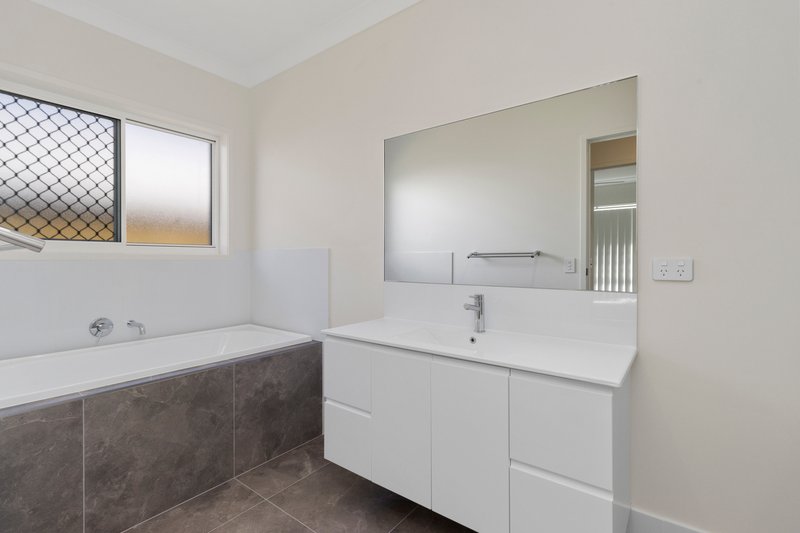 Photo - 7 Olearia Street, Morayfield QLD 4506 - Image 7