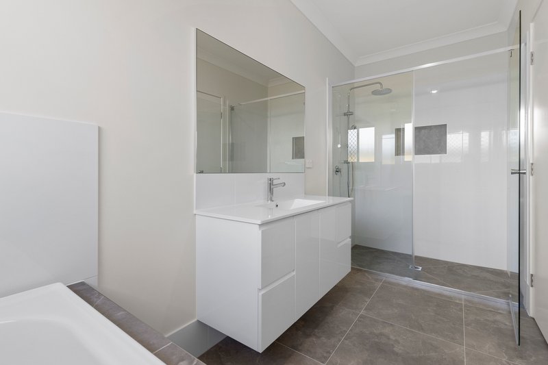 Photo - 7 Olearia Street, Morayfield QLD 4506 - Image 8