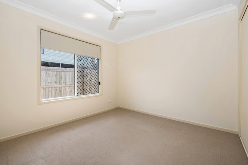 Photo - 7 Oliver Drive, Redbank Plains QLD 4301 - Image 10