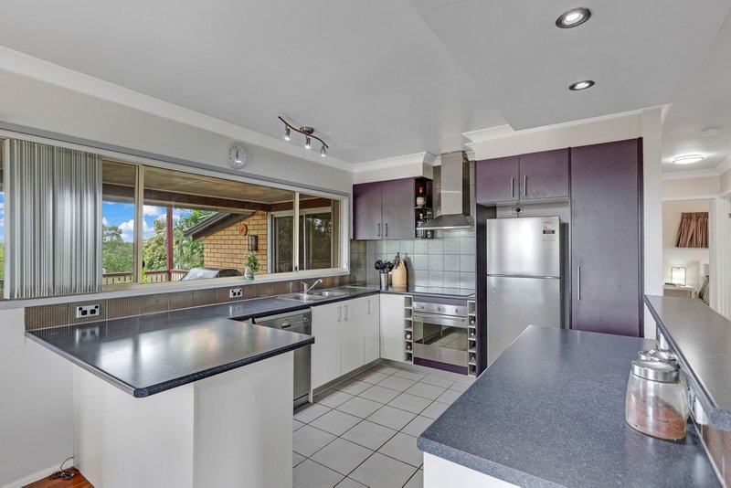 Photo - 7 Olympus Court, Eatons Hill QLD 4037 - Image 7