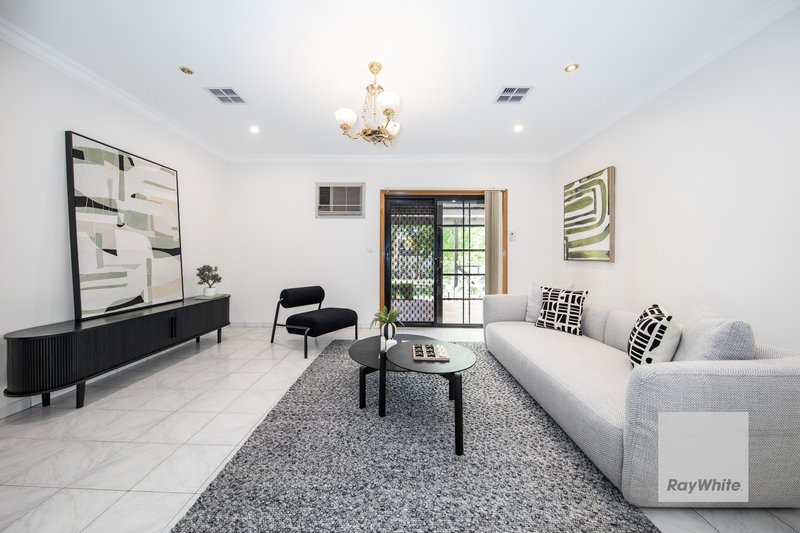 Photo - 7 Oncidium Gardens, Keilor Downs VIC 3038 - Image 9