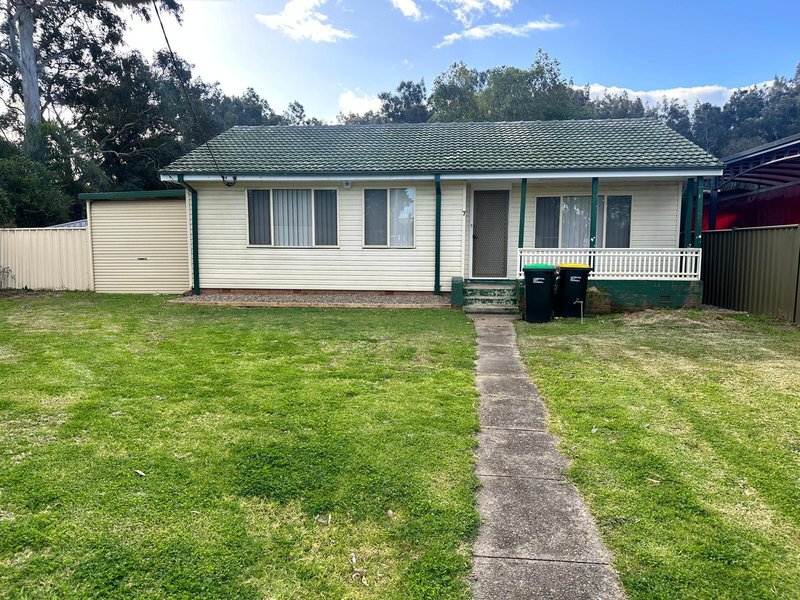 Photo - 7 Opal Place, Cartwright NSW 2168 - Image 1