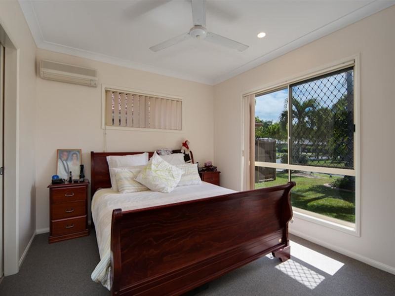 Photo - 7 Opaline Close, Brinsmead QLD 4870 - Image 7