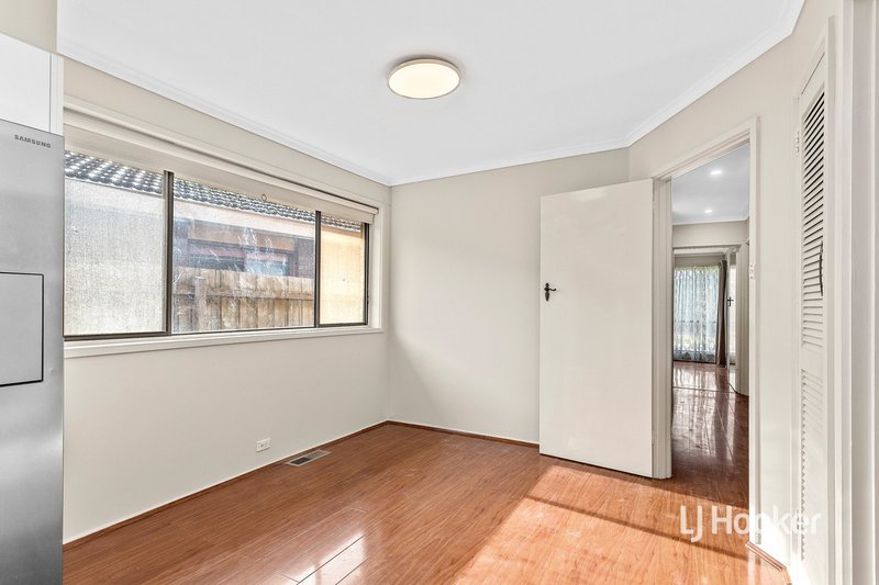 Photo - 7 Oppy Crescent, Hoppers Crossing VIC 3029 - Image 4