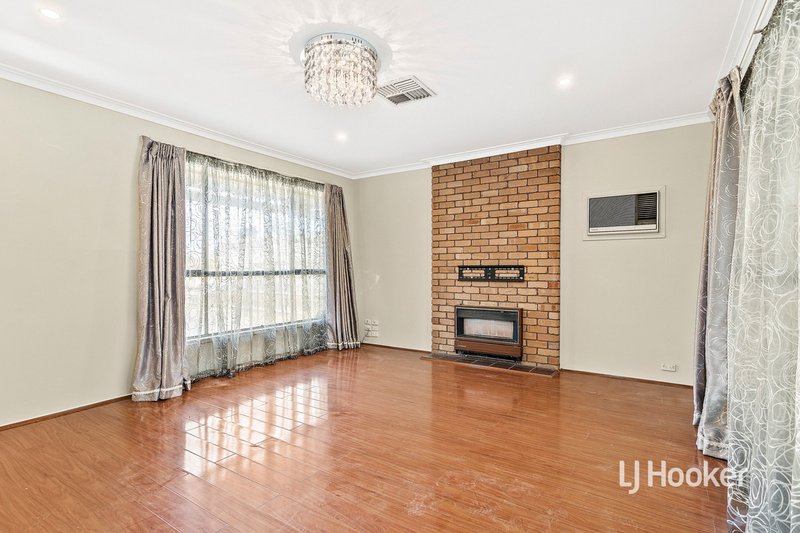 Photo - 7 Oppy Crescent, Hoppers Crossing VIC 3029 - Image 6