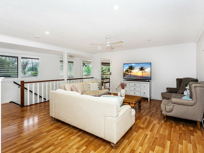 Photo - 7 Orbit Court, Mudgeeraba QLD 4213 - Image 7