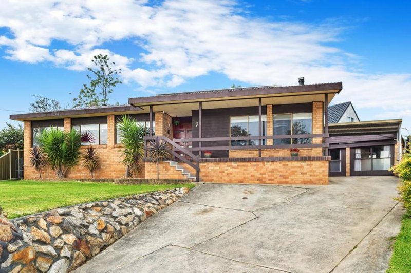 7 Orchard Place, Ingleburn NSW 2565