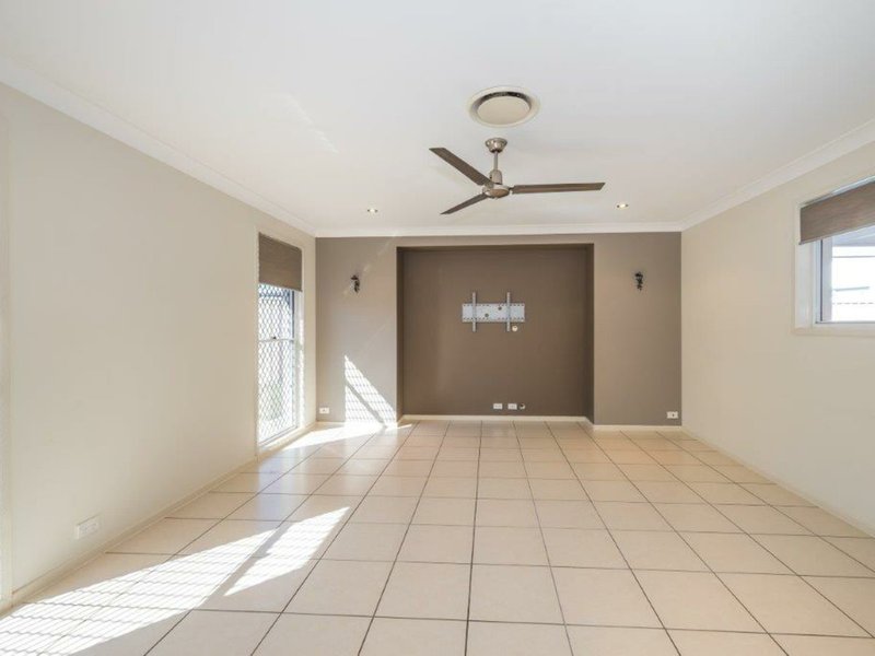 Photo - 7 Oriole Close, Banksia Beach QLD 4507 - Image 6