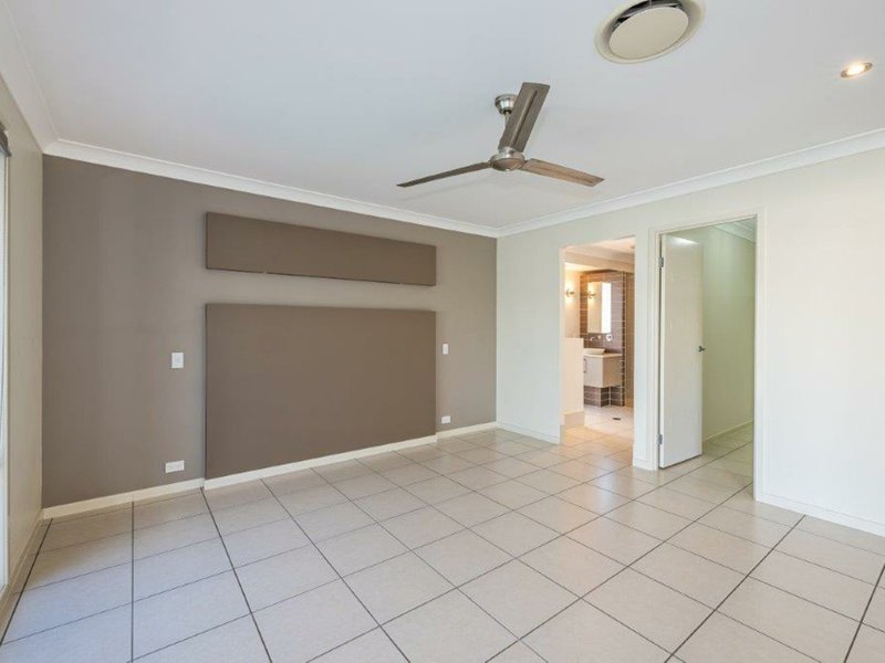 Photo - 7 Oriole Close, Banksia Beach QLD 4507 - Image 7