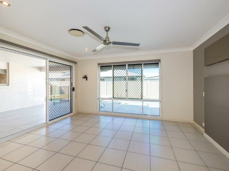 Photo - 7 Oriole Close, Banksia Beach QLD 4507 - Image 14