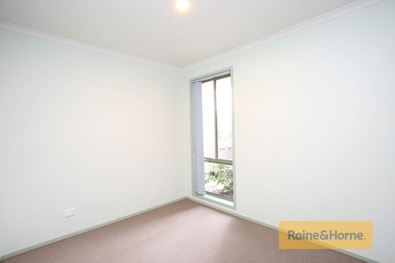 Photo - 7 Ormond Rise, Roxburgh Park VIC 3064 - Image 6