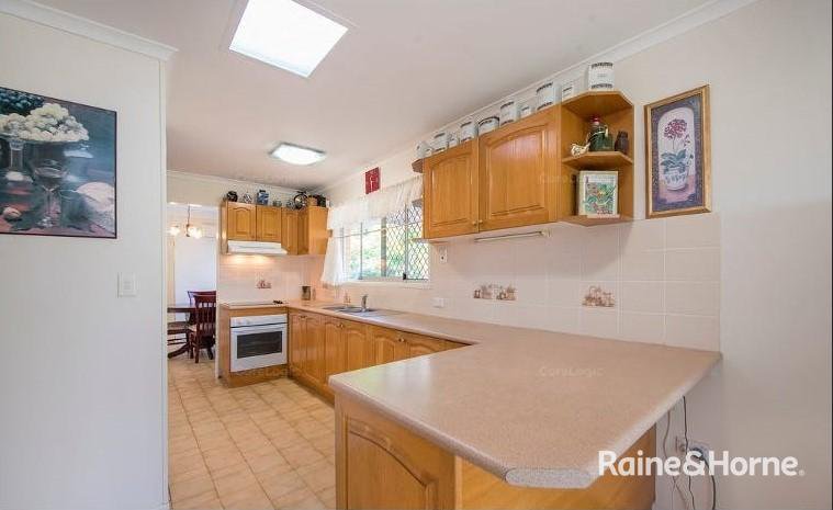 Photo - 7 Osanna Street, Daisy Hill QLD 4127 - Image 5