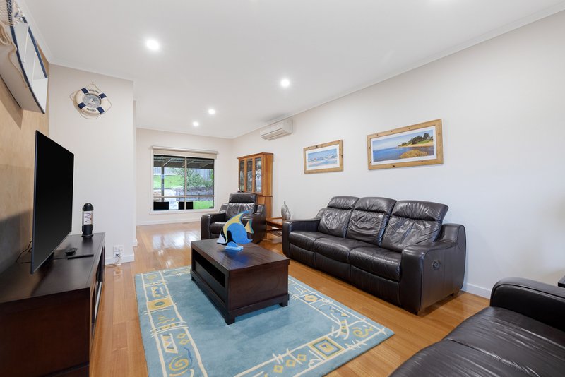 Photo - 7 Osbourne Avenue, Cowes VIC 3922 - Image 5