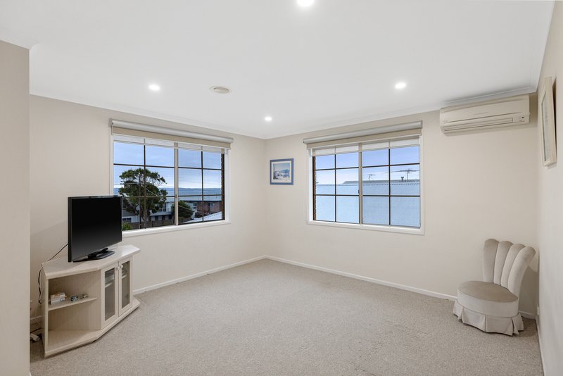 Photo - 7 Osbourne Avenue, Cowes VIC 3922 - Image 9